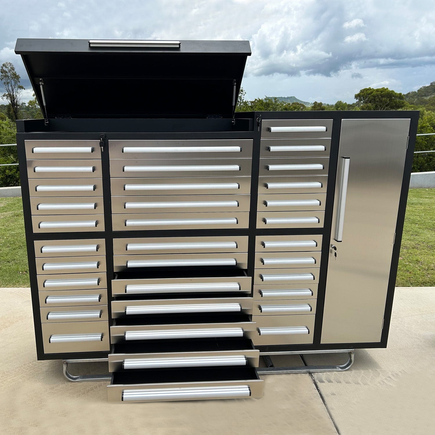 7ft Garage Storage Cabinet (35 Drawers & 1 Cabinet)